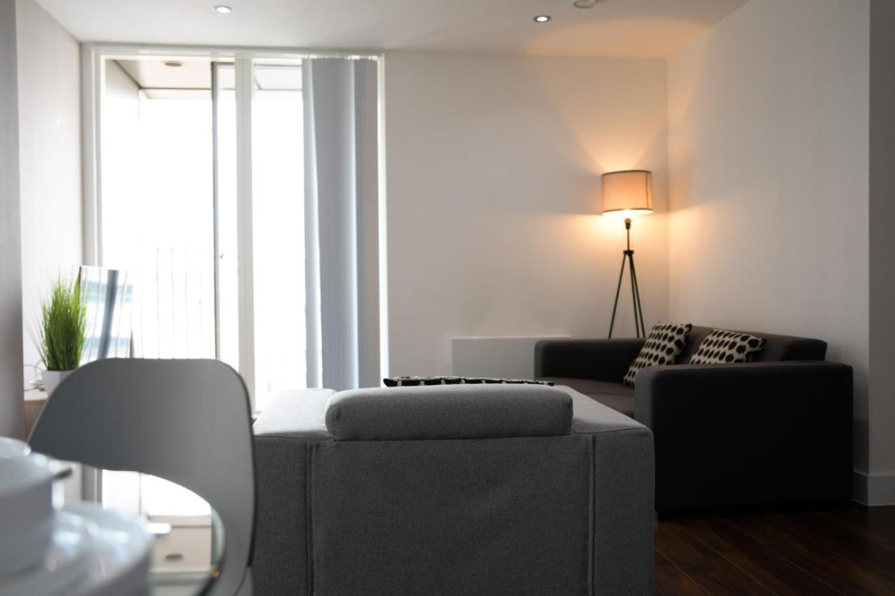 Onpoint Apartments - Spacious 2 Bedroom Apt - City Centre With Balcony Manchester Exterior foto