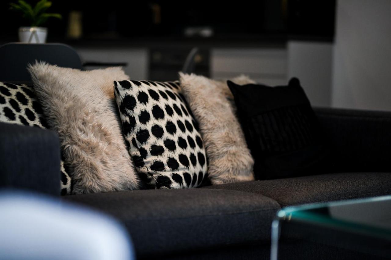Onpoint Apartments - Spacious 2 Bedroom Apt - City Centre With Balcony Manchester Exterior foto